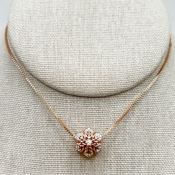 NWOT Sterling silver 18k rose gold plated snowflake necklace pendant 18” - Picture 7 of 10
